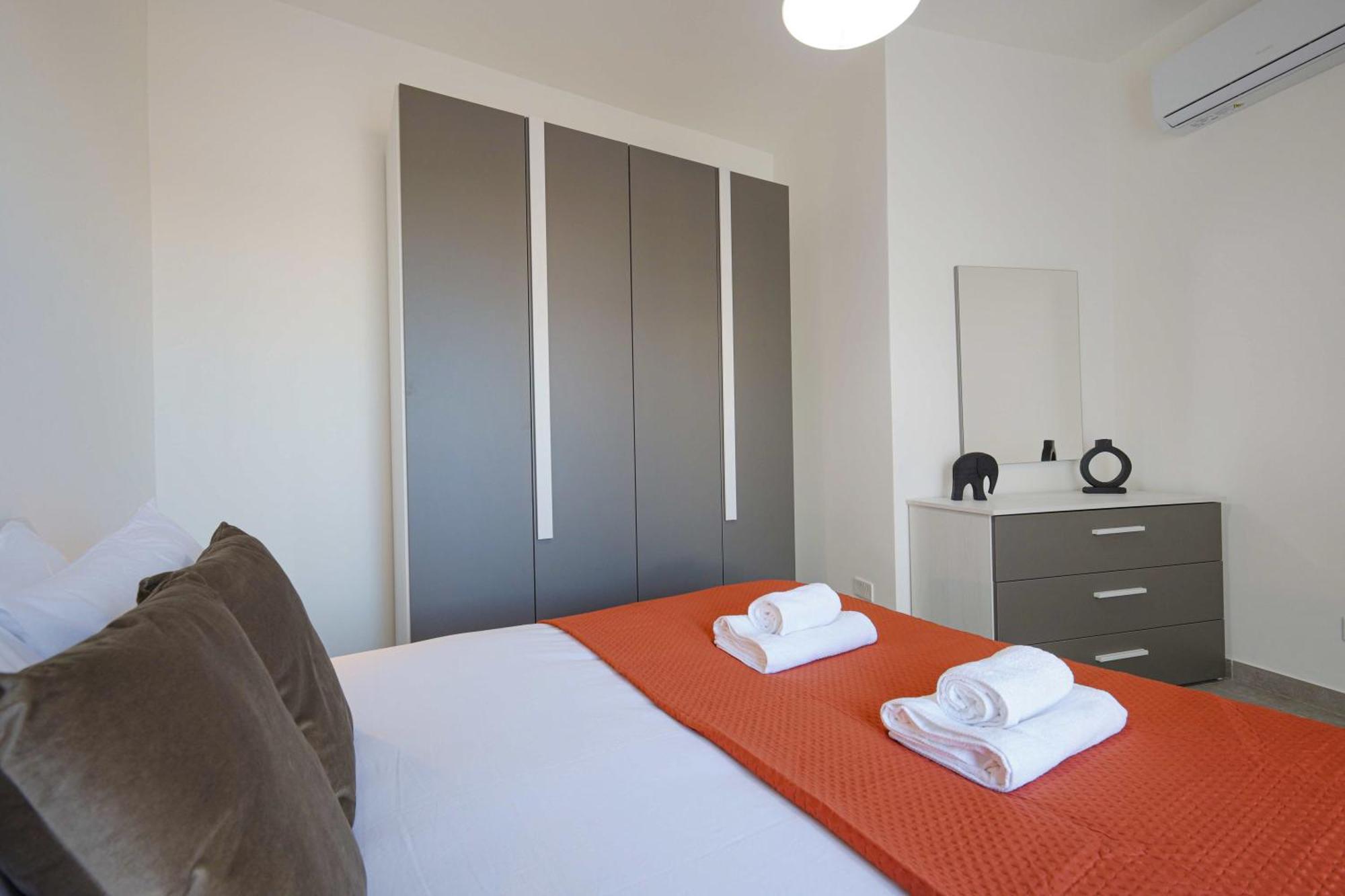 Cosy 1 Bd Penthouse In Bugibba - Corner Terrace With Sea Views Апартаменты *